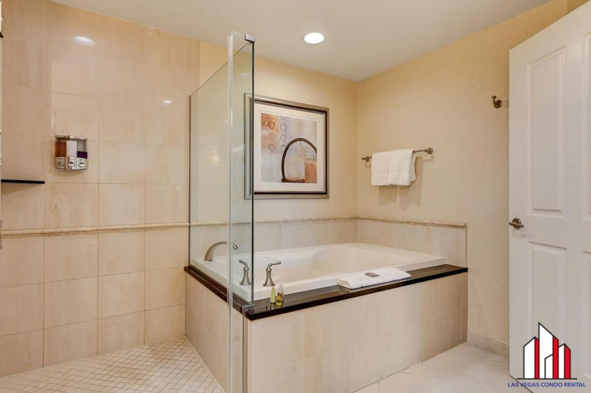 Mgm Signature-22-611 Strip View Jacuzzi Studio لاس فيغاس المظهر الخارجي الصورة