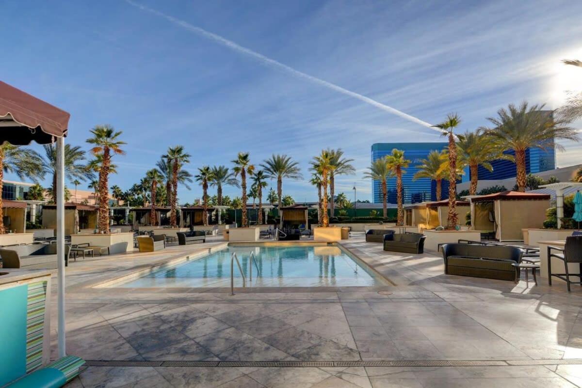 Mgm Signature-22-611 Strip View Jacuzzi Studio لاس فيغاس المظهر الخارجي الصورة