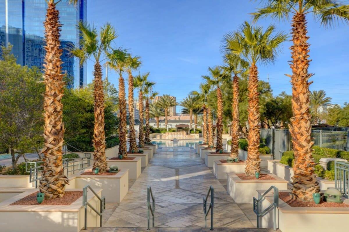 Mgm Signature-22-611 Strip View Jacuzzi Studio لاس فيغاس المظهر الخارجي الصورة