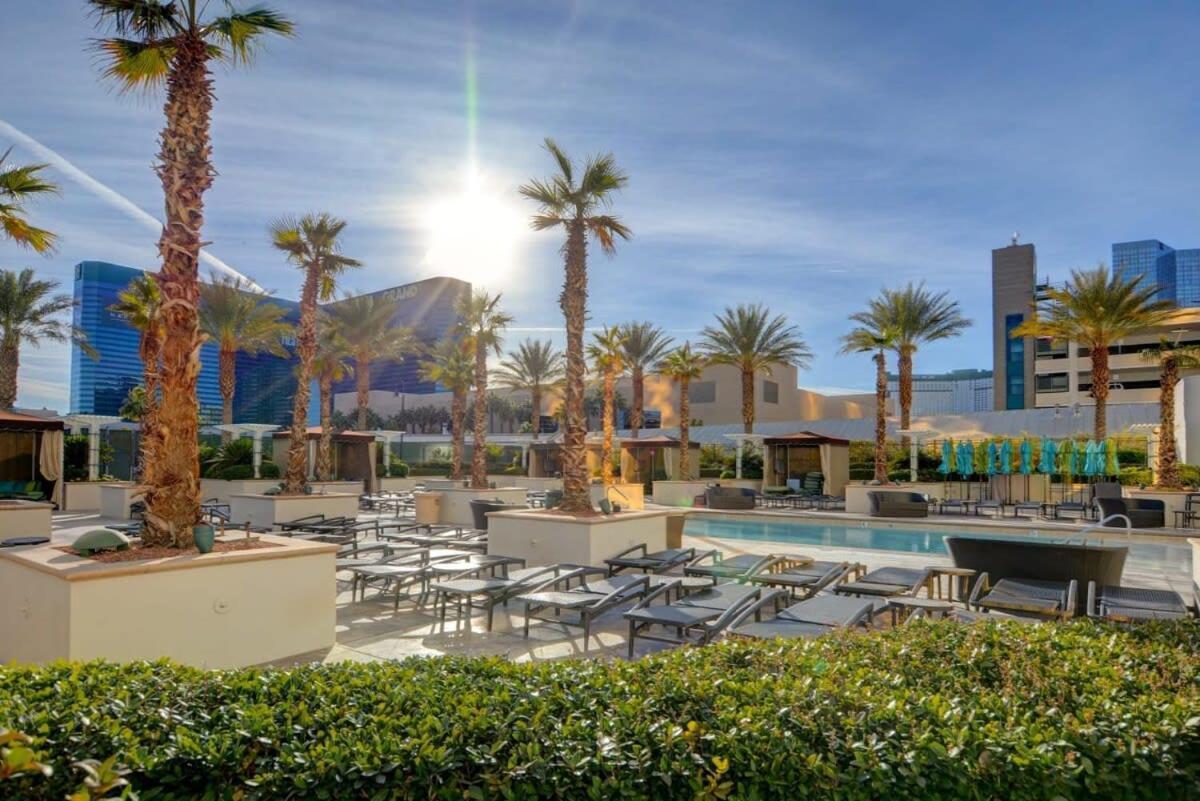 Mgm Signature-22-611 Strip View Jacuzzi Studio لاس فيغاس المظهر الخارجي الصورة